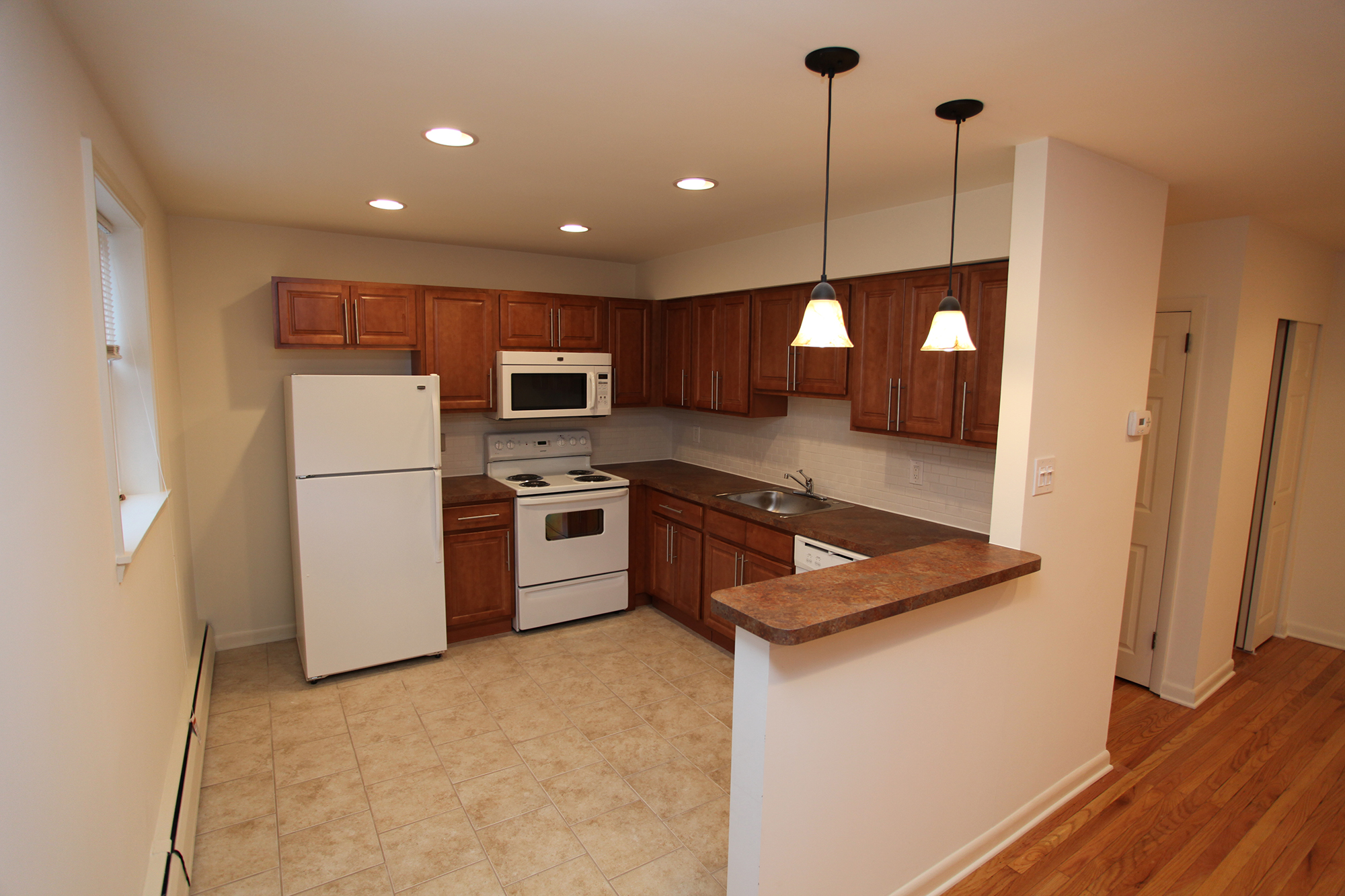 ridley-park_arbor-place_kitchen - Apt Management